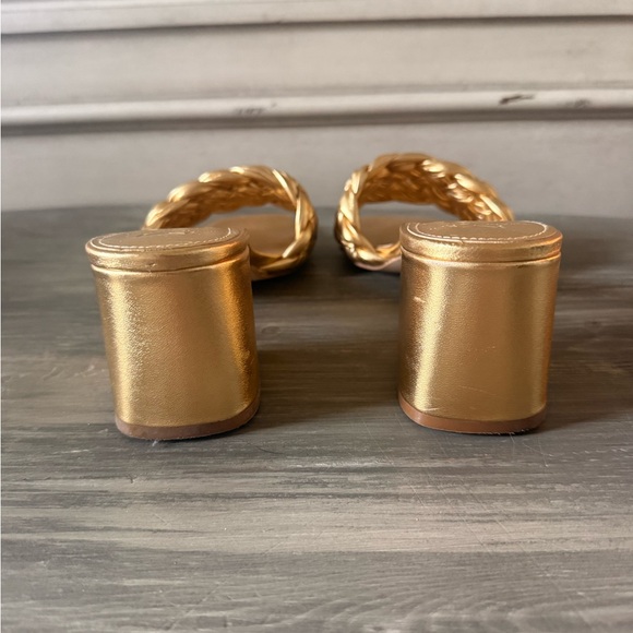 Marc Fisher Gold Woven Heels - Picture 3 of 7